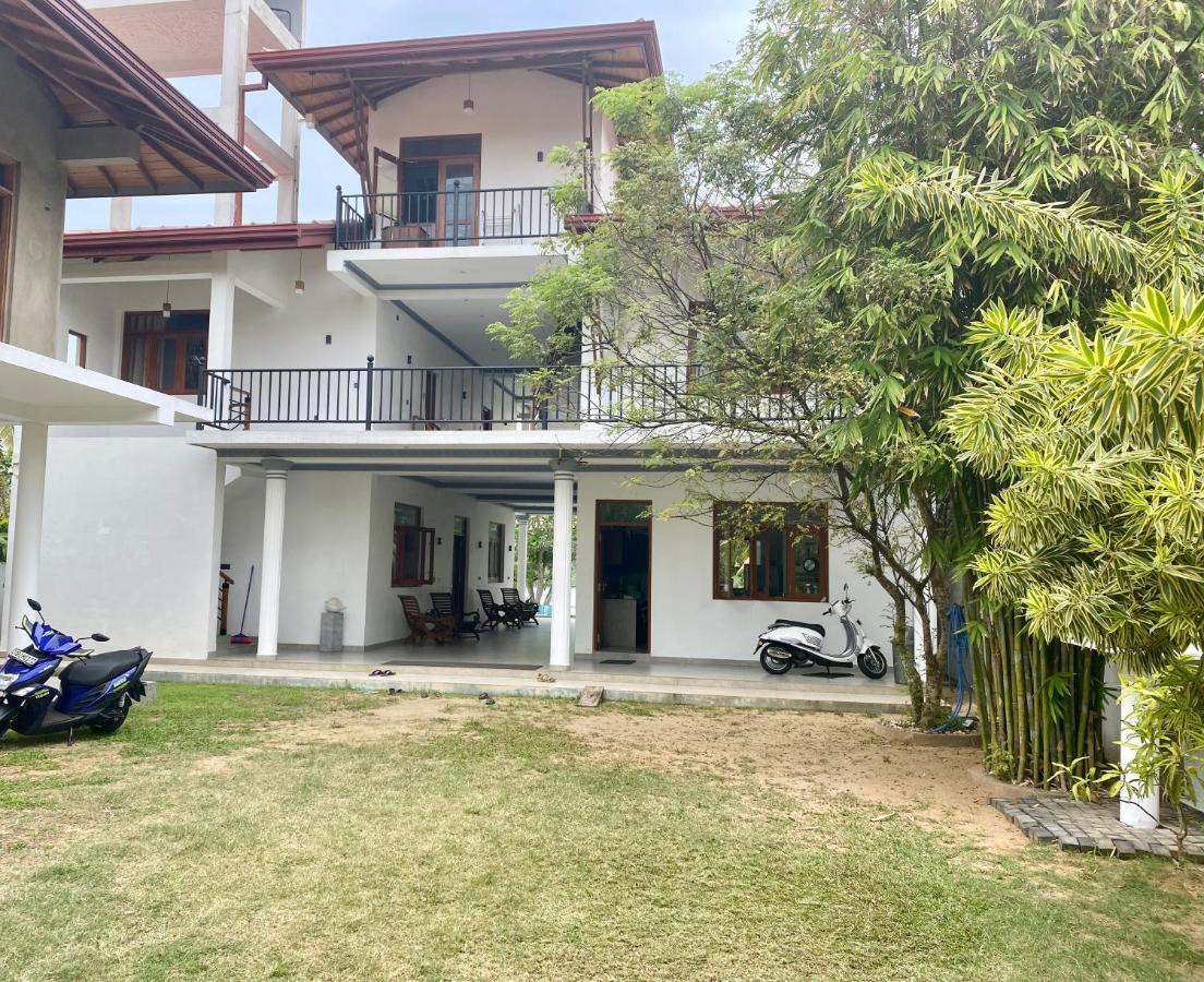 Villa Riverside Aluthgama Eksteriør billede