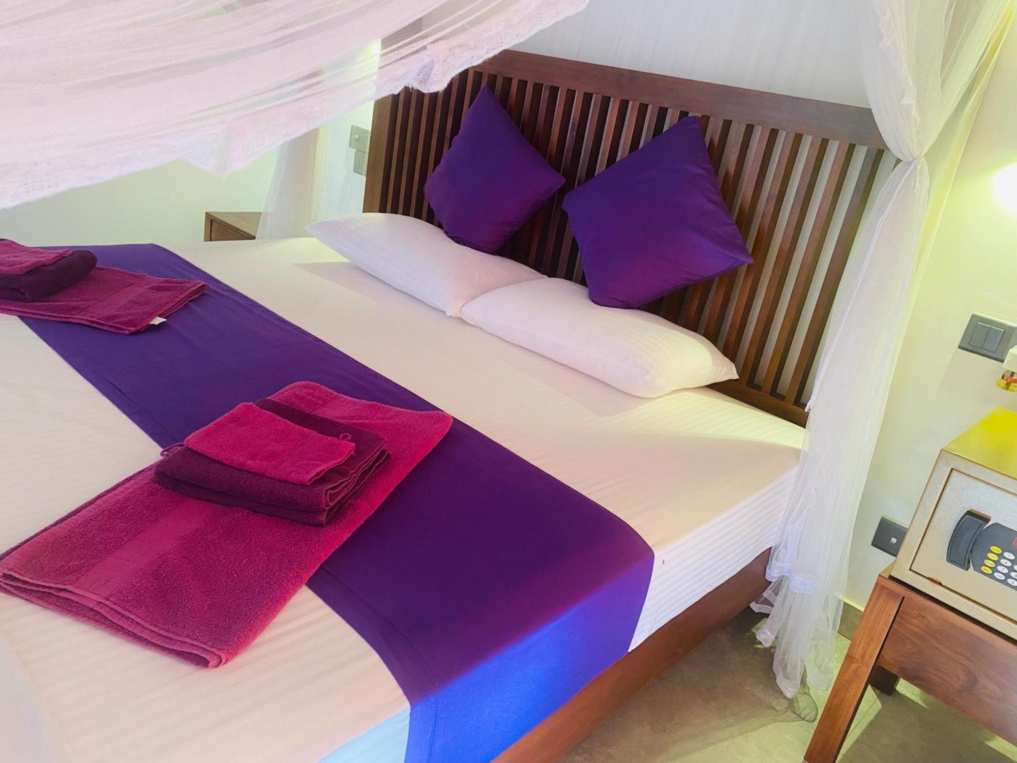 Villa Riverside Aluthgama Eksteriør billede