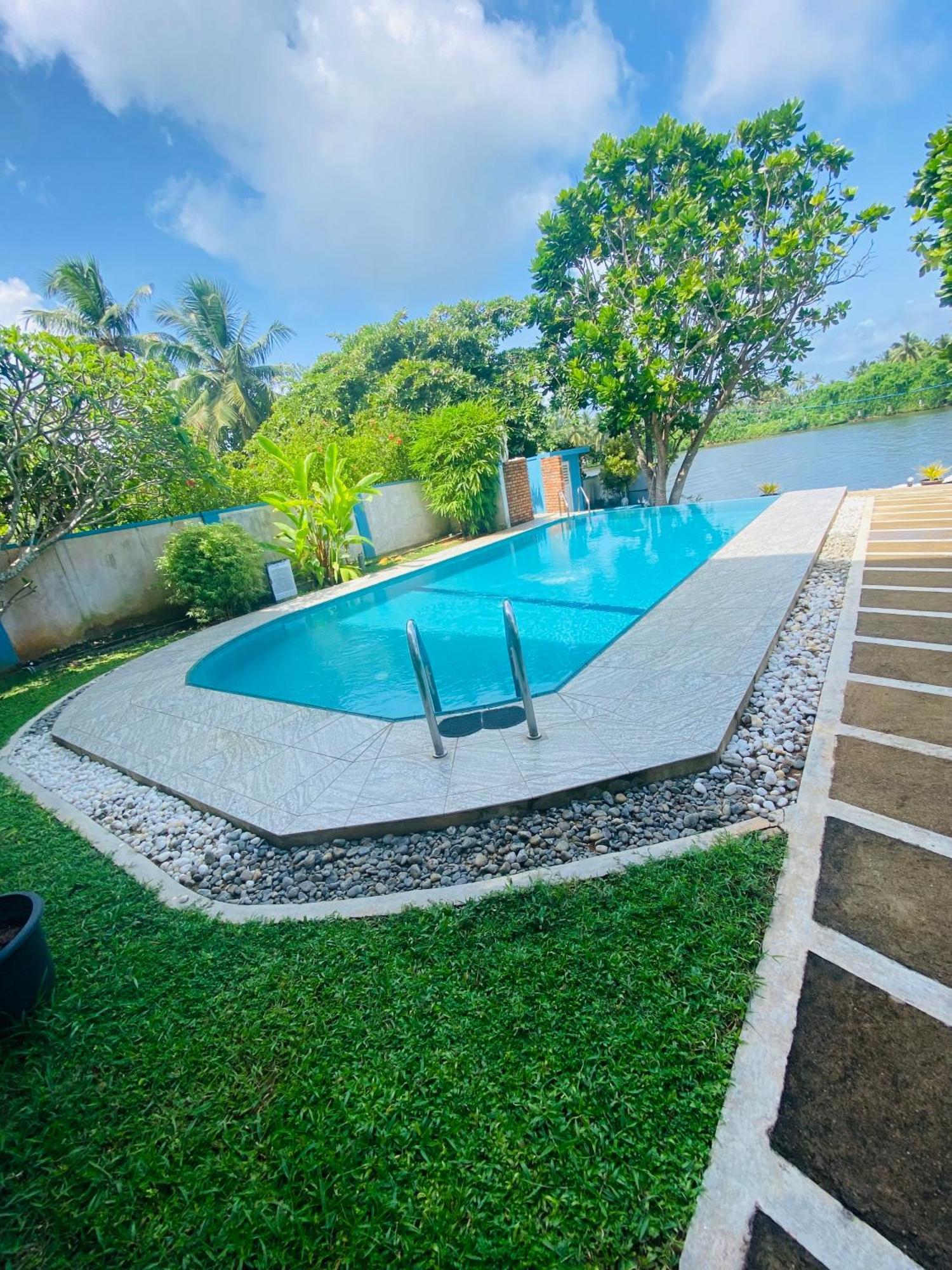 Villa Riverside Aluthgama Eksteriør billede
